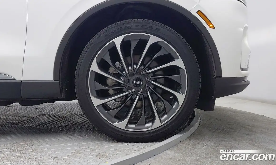 Lincoln Aviator 2025 3.0 АКПП, фото 5