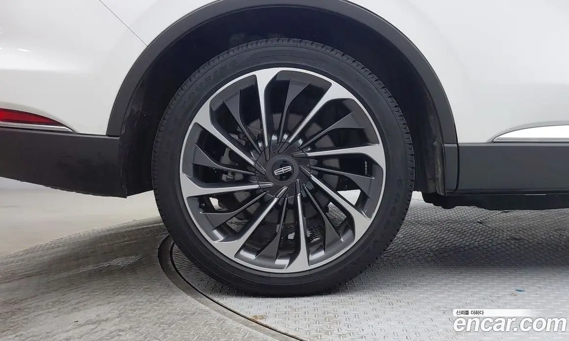 Lincoln Aviator 2025 3.0 АКПП, фото 6