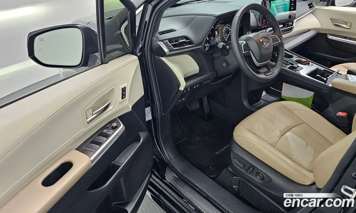 Toyota Sienna 2024 2.5 АКПП, фото 13