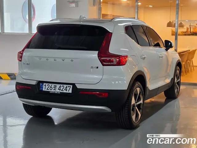 Volvo XC40 2025 2.0 АКПП, миниатюра 2