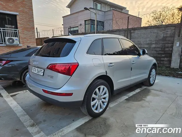 Audi Q5 2011 2.0 АКПП, миниатюра 7