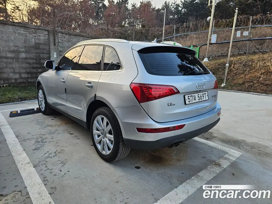 Audi Q5 2011 2.0 АКПП, фото 9