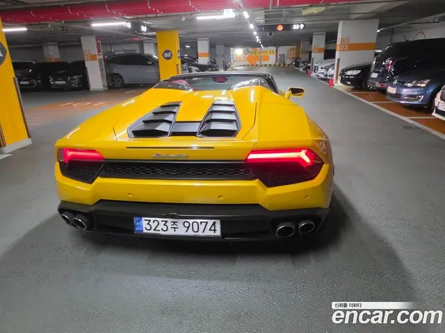 Lamborghini Huracan 2017 5.2 АКПП, миниатюра 4 Lamborghini Huracan 2017 5.2 АКПП, миниатюра 4