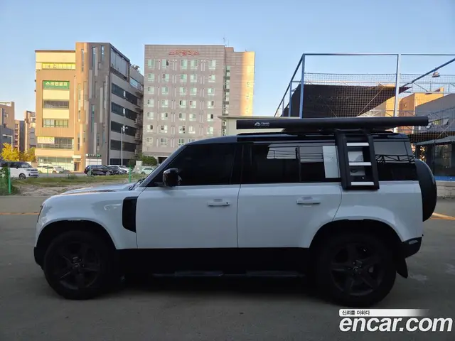 Land Rover Defender 2022 2.0 АКПП, миниатюра 2 Land Rover Defender 2022 2.0 АКПП, миниатюра 2
