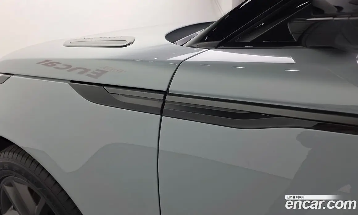Land Rover Range Rover Velar 2025 2.0 АКПП, фото 20