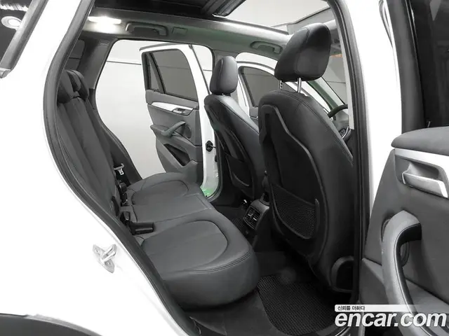 BMW X1 2016 2.0 АКПП, миниатюра 10