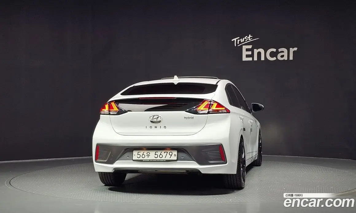 Hyundai Ioniq 2019 1.6 АКПП, фото 4
