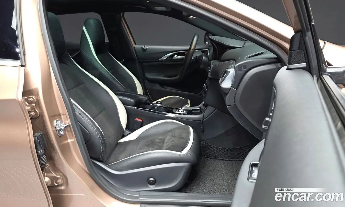Infiniti Q30 2018 2.0 АКПП, фото 11