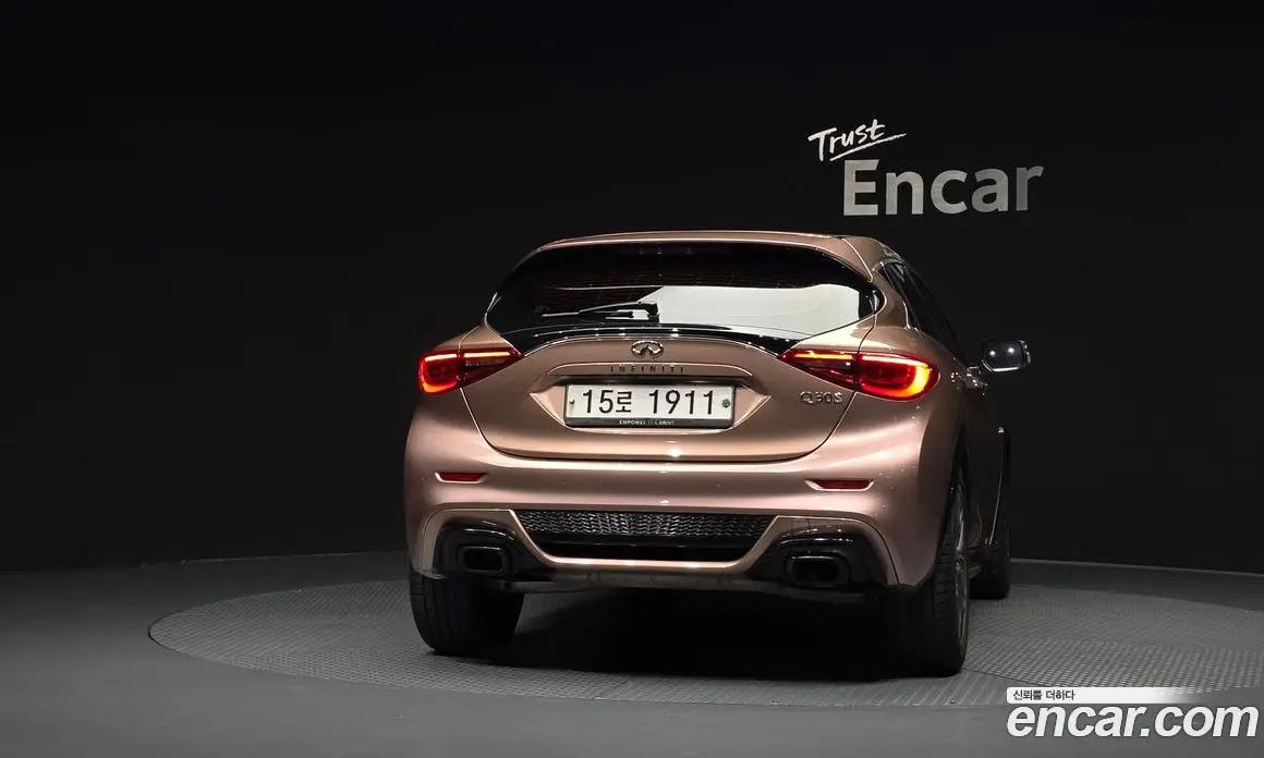 Infiniti Q30 2018 2.0 АКПП, фото 4