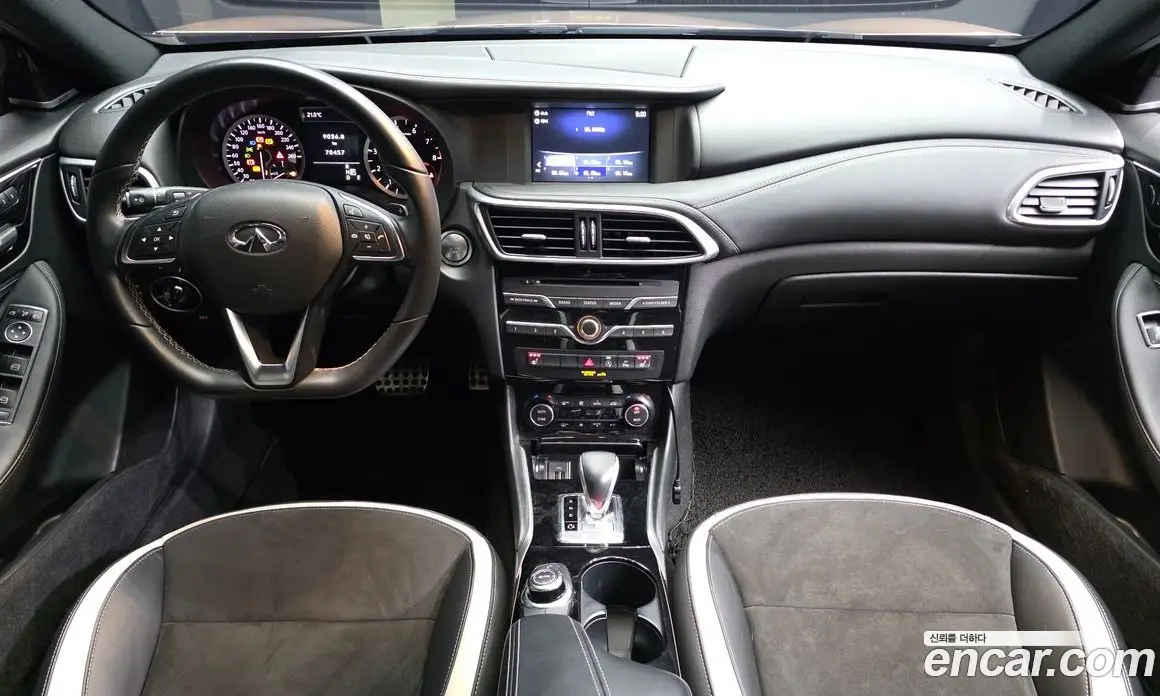 Infiniti Q30 2018 2.0 АКПП, фото 7