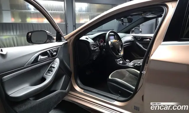 Infiniti Q30 2018 2.0 АКПП, миниатюра 10