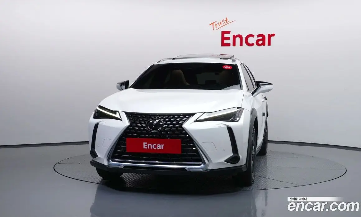 Lexus UX 2023 2.0 АКПП, фото 3 Lexus UX 2023 2.0 АКПП, фото 3