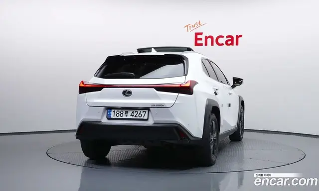 Lexus UX 2023 2.0 АКПП, миниатюра 4 Lexus UX 2023 2.0 АКПП, миниатюра 4