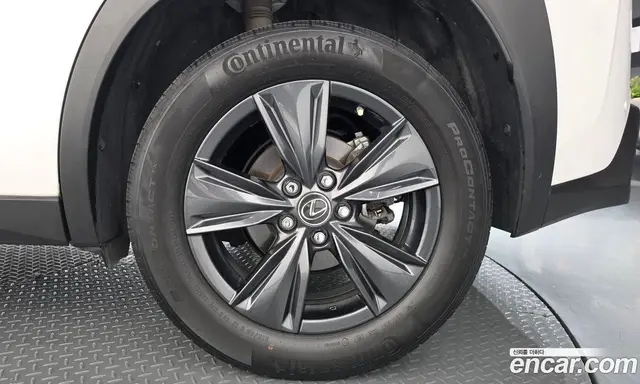 Lexus UX 2023 2.0 АКПП, миниатюра 7 Lexus UX 2023 2.0 АКПП, миниатюра 7