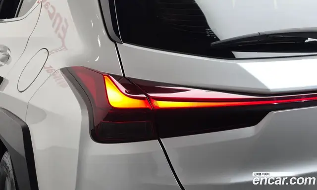 Lexus UX 2023 2.0 АКПП, миниатюра 9 Lexus UX 2023 2.0 АКПП, миниатюра 9