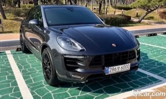Porsche Macan, 2018, 132 000 км