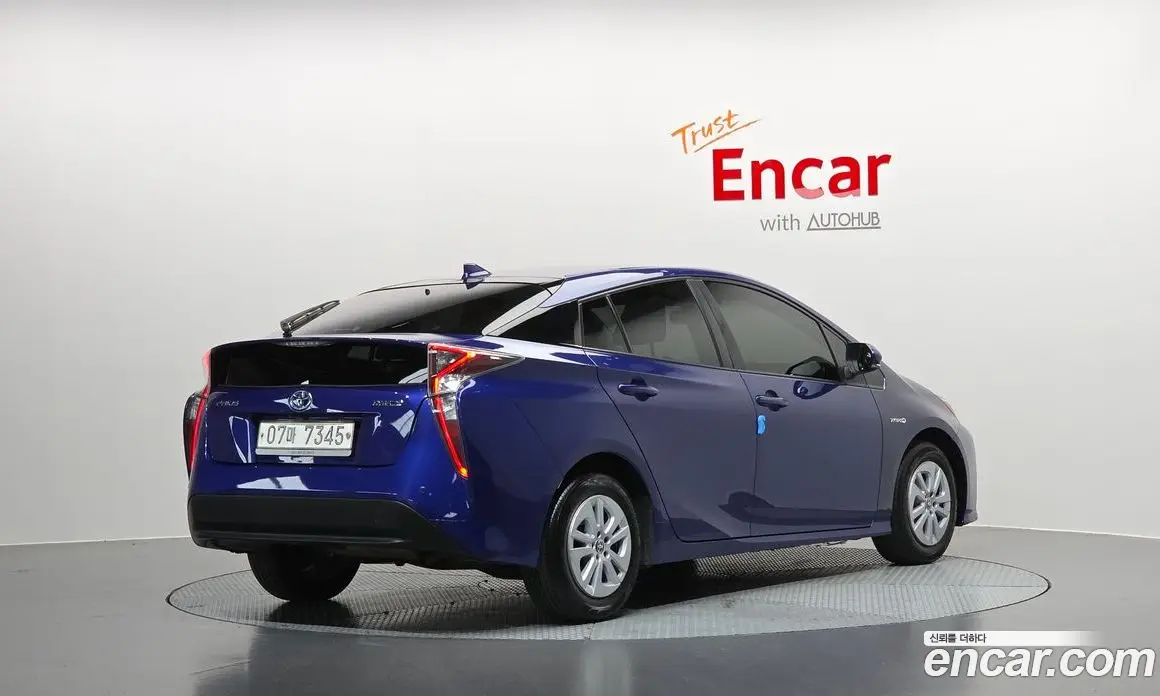 Toyota Prius 2018 1.8 АКПП, фото 2 Toyota Prius 2018 1.8 АКПП, фото 2