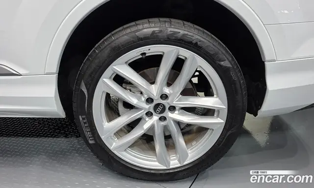 Audi Q7 2023 3.0 АКПП, миниатюра 7