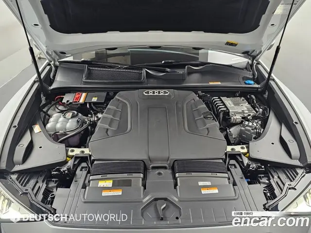 Audi Q8 2023 3.0 АКПП, миниатюра 6