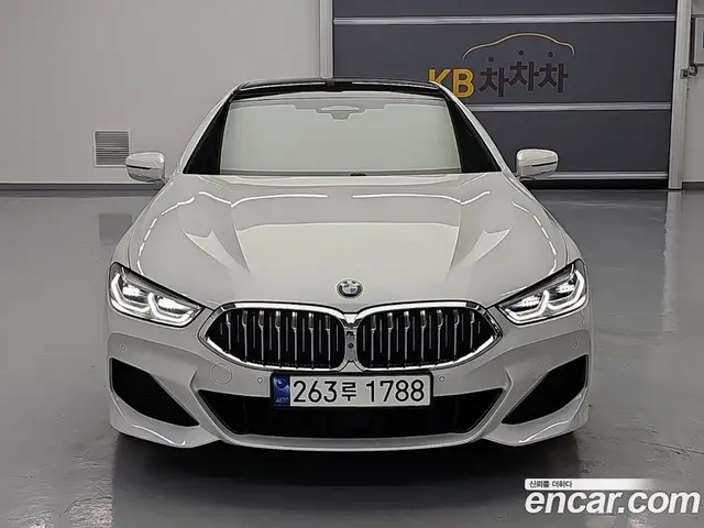 BMW 8 серия, 2021, 65 248 км
