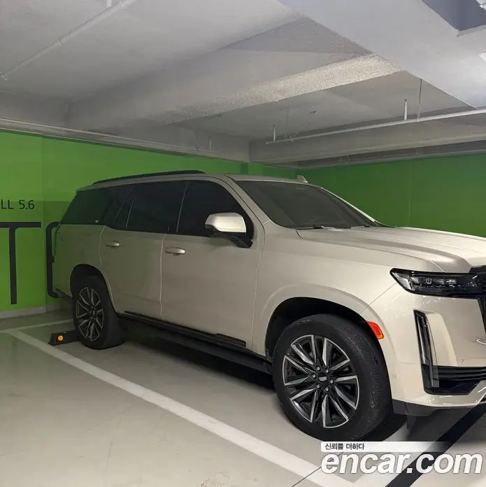 Cadillac Escalade 2021 6.2 АКПП, фото 3