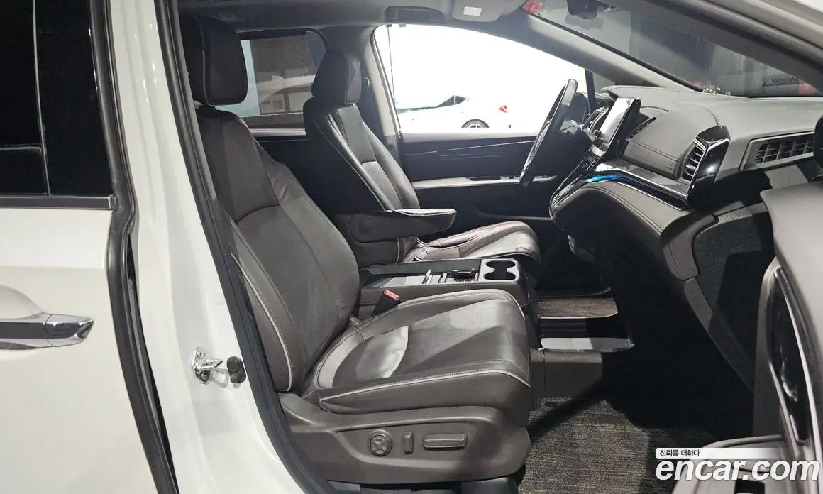 Honda Odyssey 2023 3.5 АКПП, фото 18