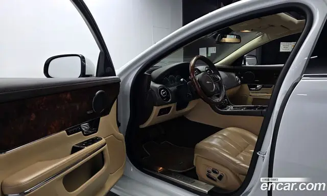 Jaguar XJ 2013 3.0 АКПП, миниатюра 10