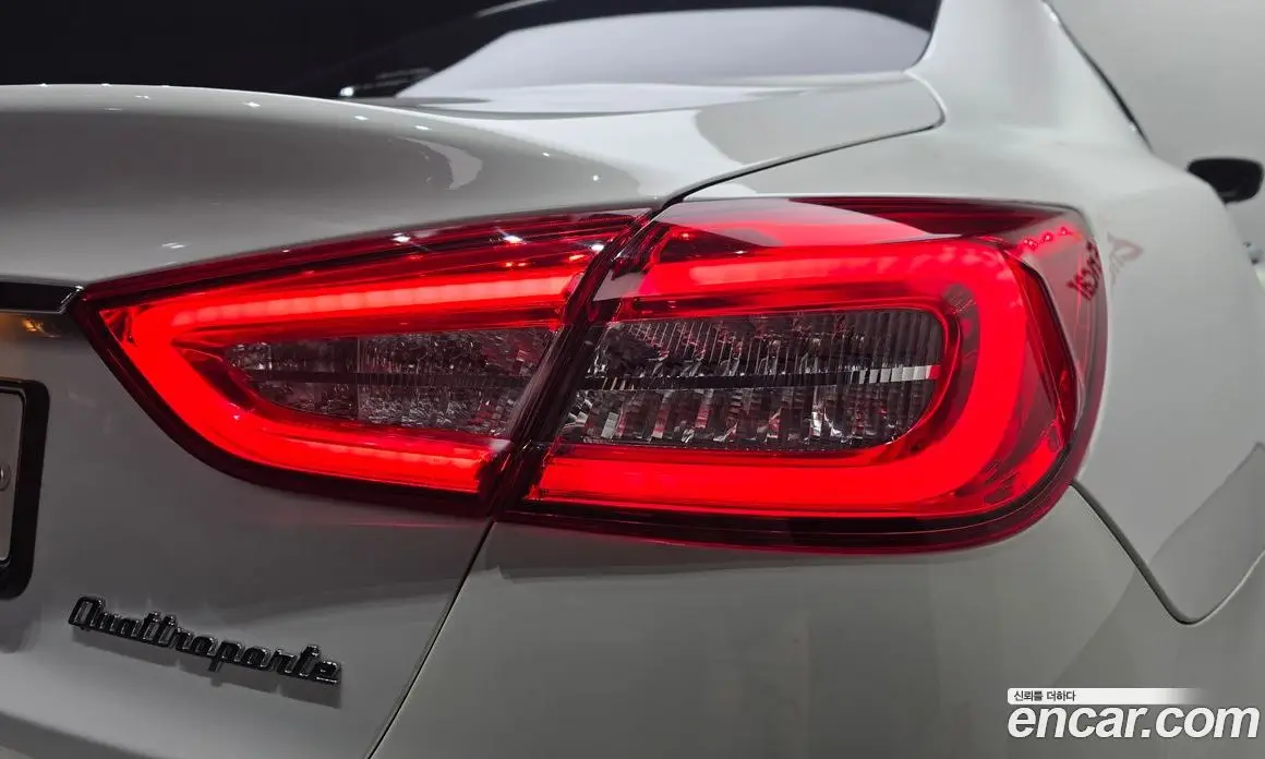 Maserati Quattroporte 2019 3.0 АКПП, фото 9