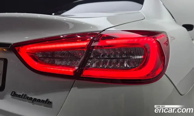 Maserati Quattroporte 2019 3.0 АКПП, миниатюра 9