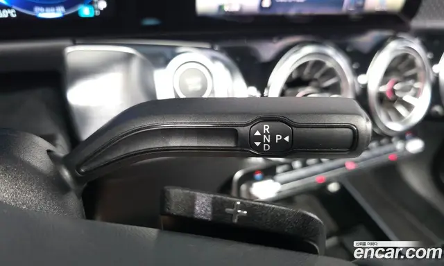 Mercedes-Benz EQB 2025 0.2 АКПП, миниатюра 12