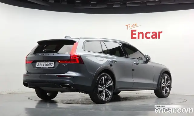 Volvo V60 2019 2.0 АКПП, миниатюра 2