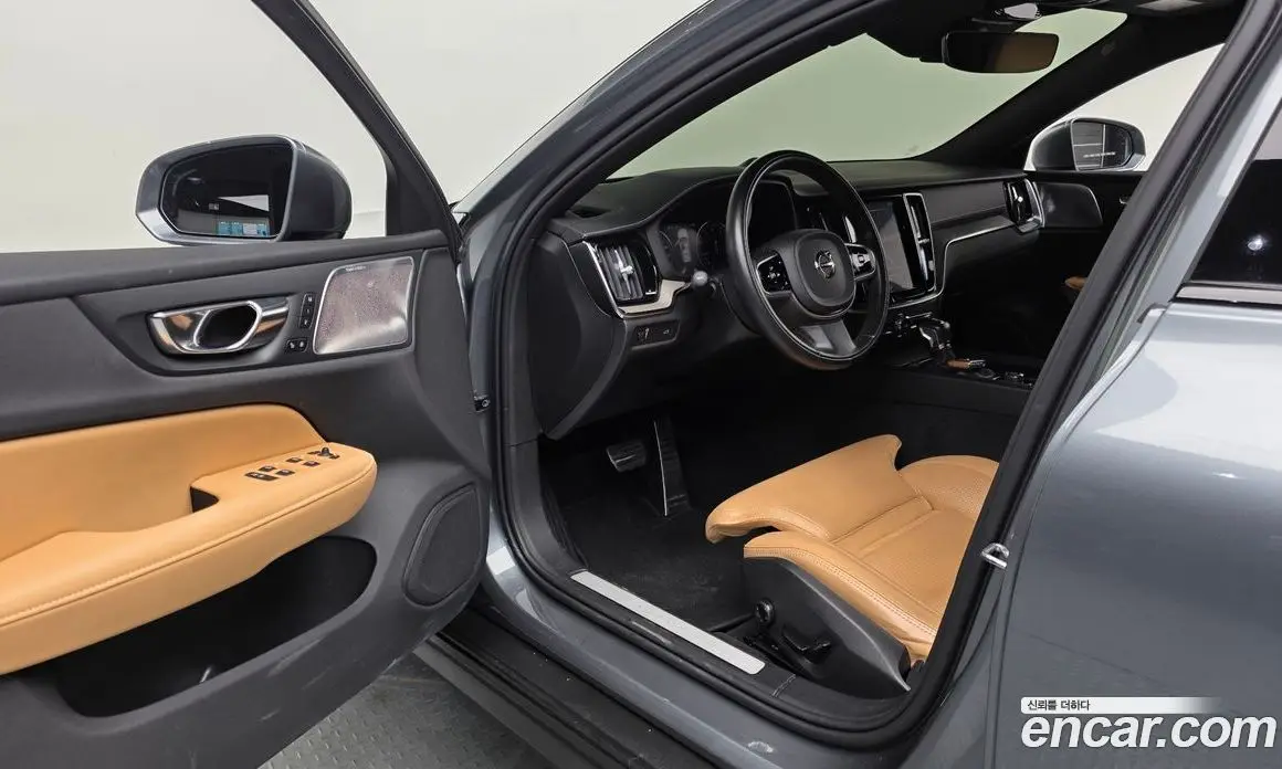 Volvo V60 2019 2.0 АКПП, фото 13