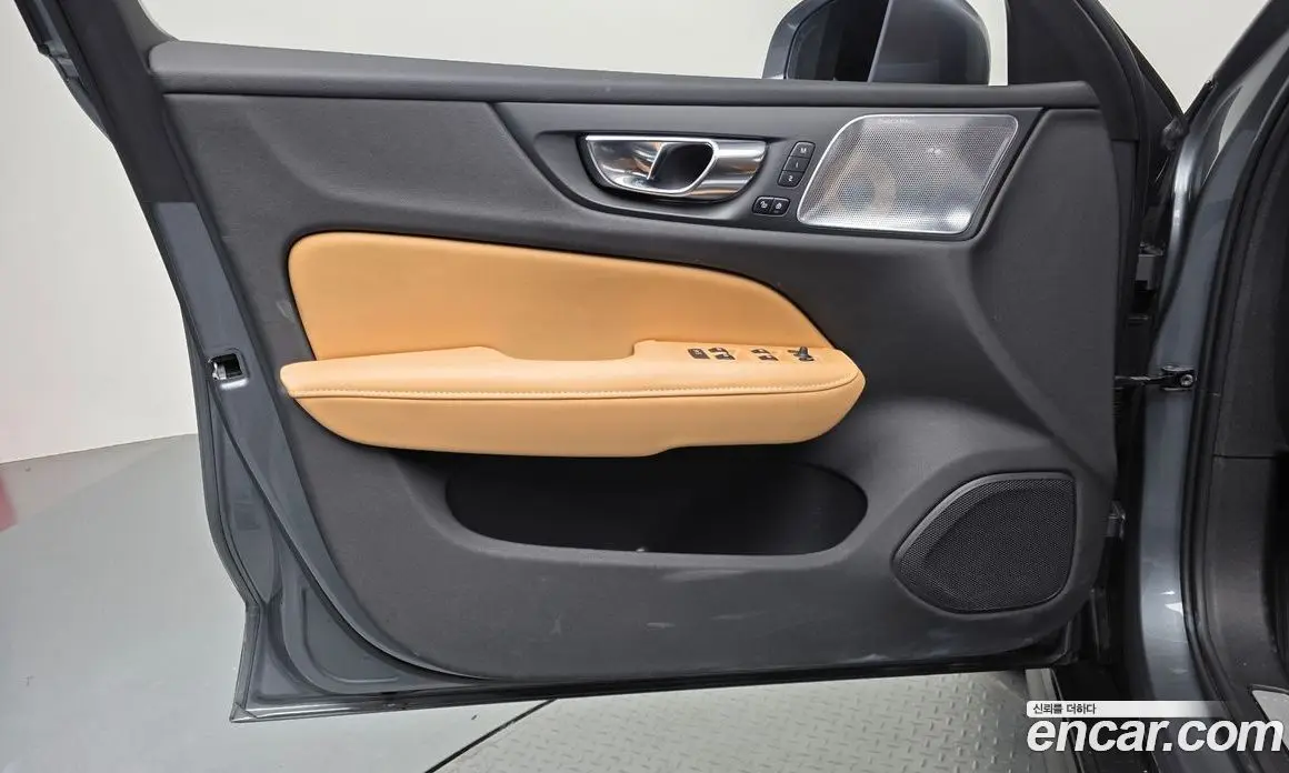 Volvo V60 2019 2.0 АКПП, фото 14