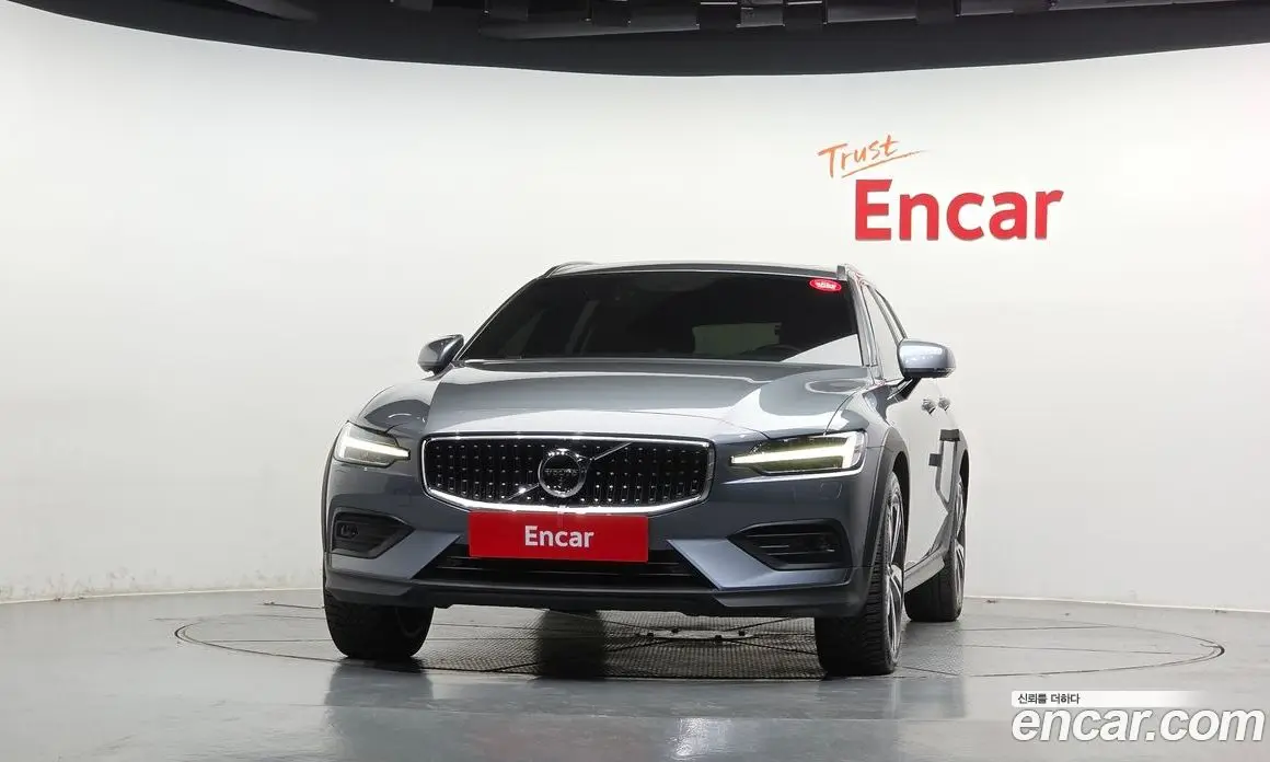 Volvo V60 2019 2.0 АКПП, фото 3