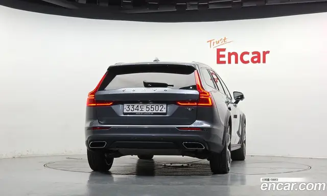 Volvo V60 2019 2.0 АКПП, миниатюра 4