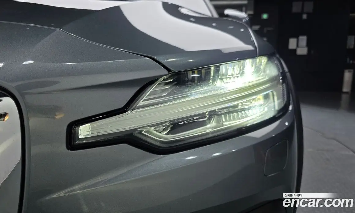 Volvo V60 2019 2.0 АКПП, фото 8