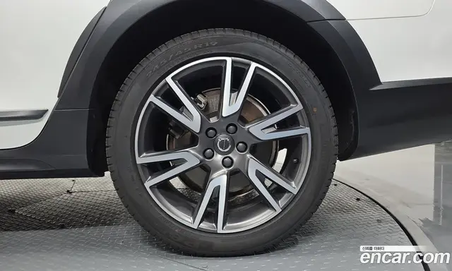 Volvo V90 2019 2.0 АКПП, миниатюра 6 Volvo V90 2019 2.0 АКПП, миниатюра 6