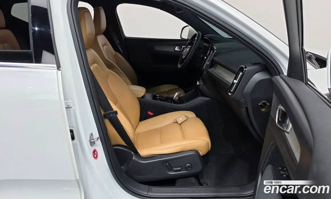 Volvo XC40 2019 2.0 АКПП, фото 16