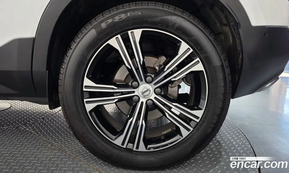 Volvo XC40 2019 2.0 АКПП, фото 7
