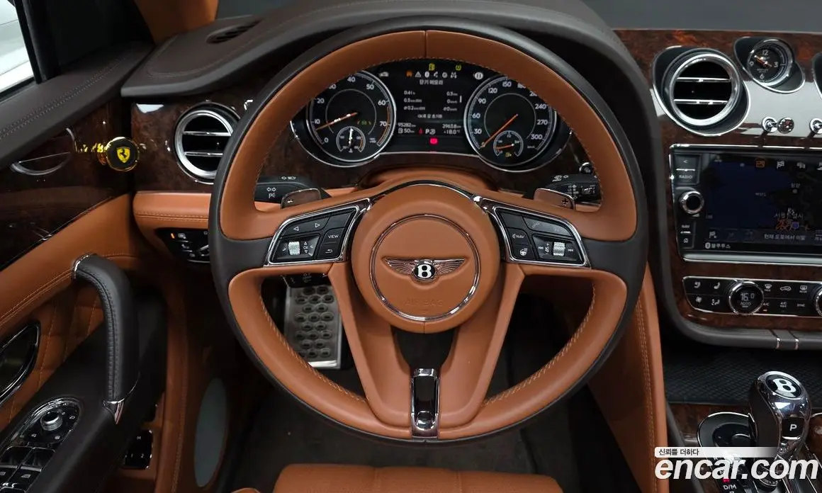 Bentley Bentayga 2017 6.0 АКПП, фото 19