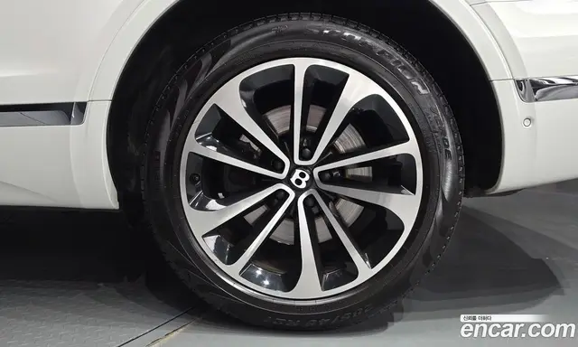 Bentley Bentayga 2017 6.0 АКПП, миниатюра 7
