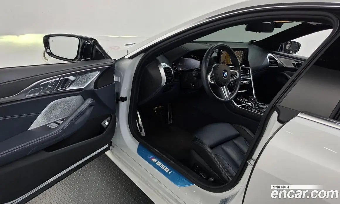 BMW 8 серия 2023 4.4 АКПП, фото 13