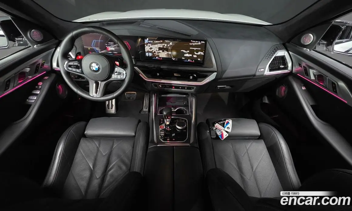 BMW XM 2023 4.4 АКПП, фото 9