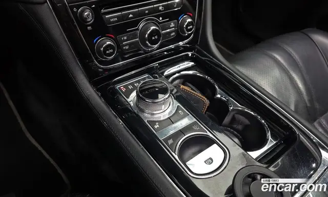Jaguar XJ 2015 3.0 АКПП, миниатюра 9