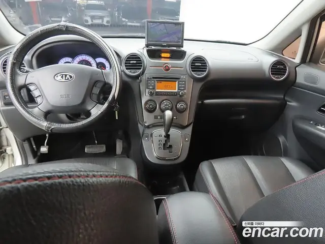 Kia Carens 2010 2.0 АКПП, миниатюра 7