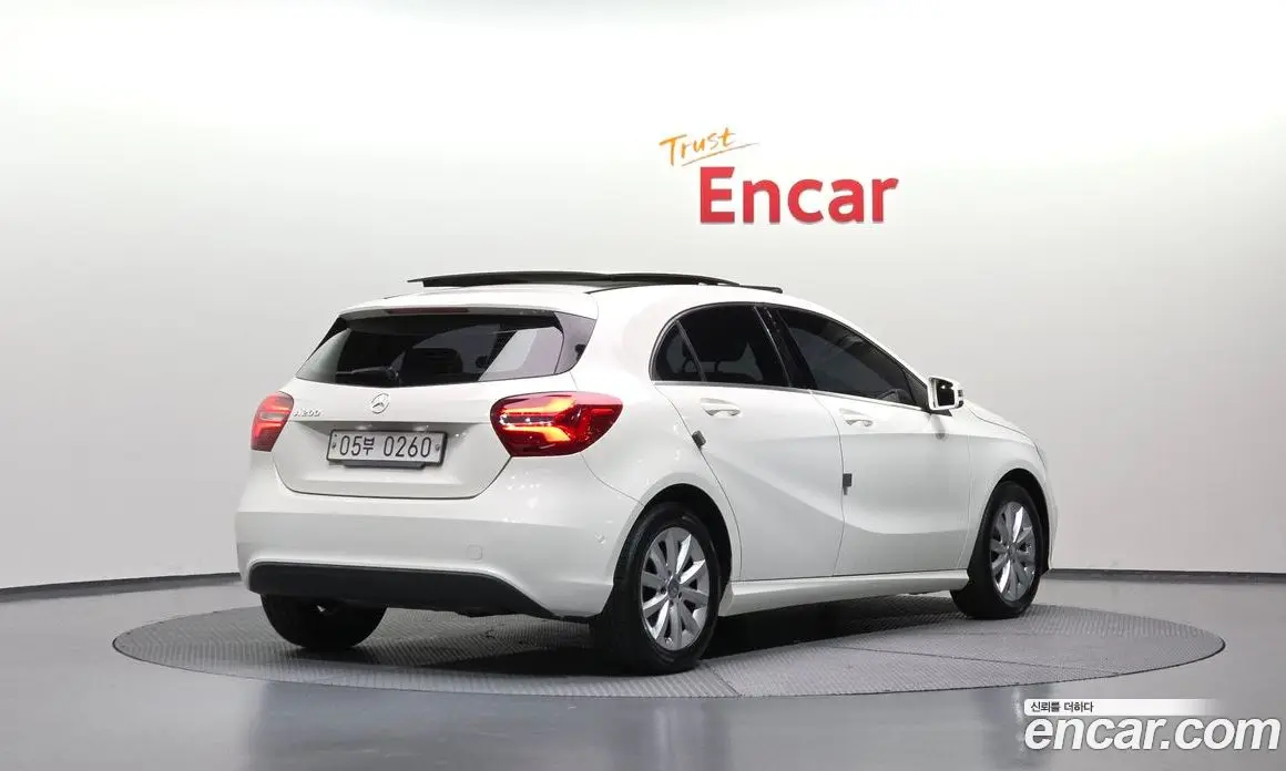Mercedes-Benz A-Class 2016 1.6 АКПП, фото 2 Mercedes-Benz A-Class 2016 1.6 АКПП, фото 2