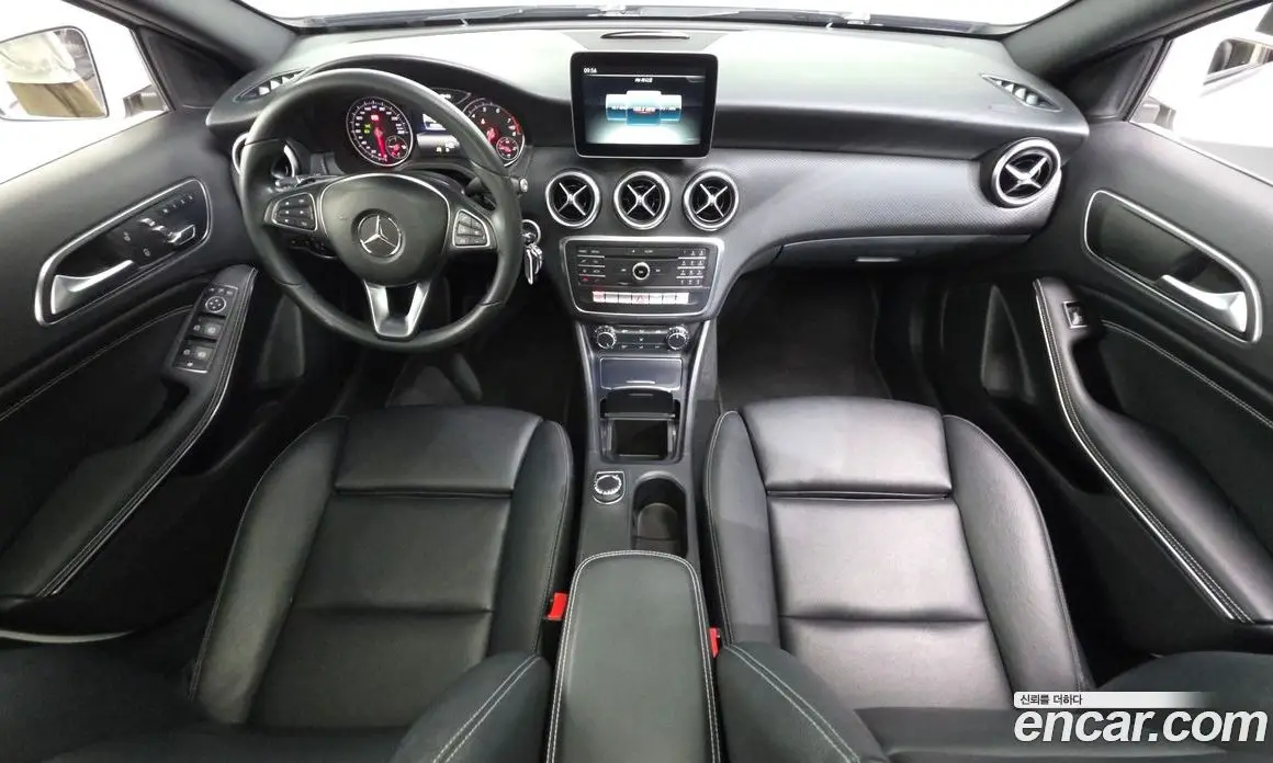Mercedes-Benz A-Class 2016 1.6 АКПП, фото 7 Mercedes-Benz A-Class 2016 1.6 АКПП, фото 7