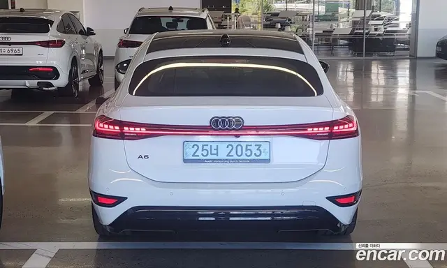 Audi A6 e-tron 2025 1.0 АКПП, миниатюра 3