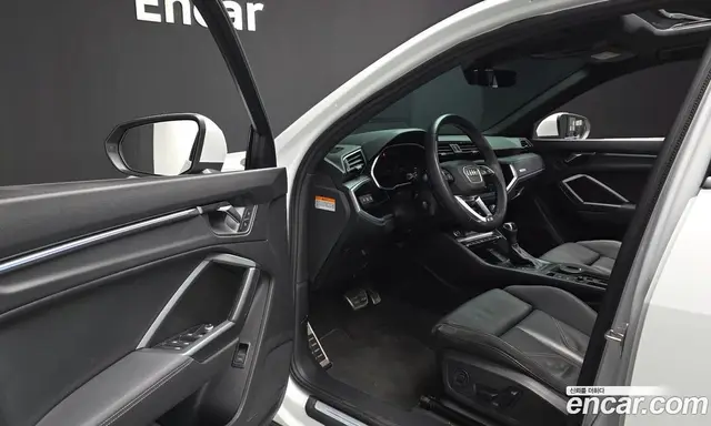 Audi Q3 2022 2.0 АКПП, миниатюра 12