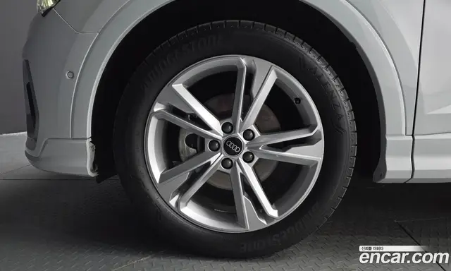 Audi Q3 2022 2.0 АКПП, миниатюра 4